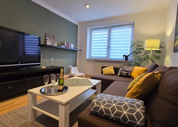 Daire Medicus, 3 Zkb, Balkon, Garten, Naehe Stadtpark, Ruhig *